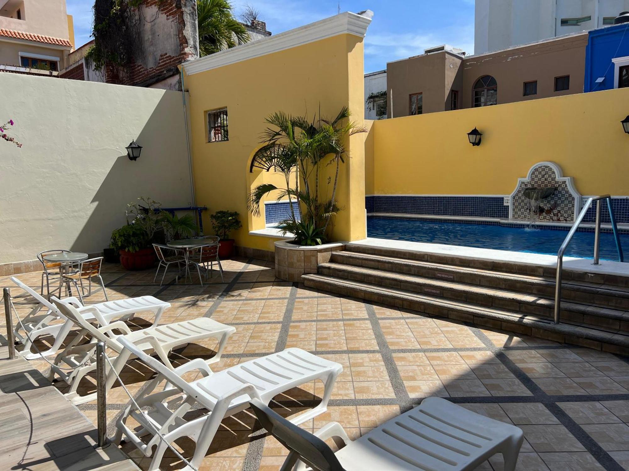מזטלן Hotel La Siesta Malecon מראה חיצוני תמונה