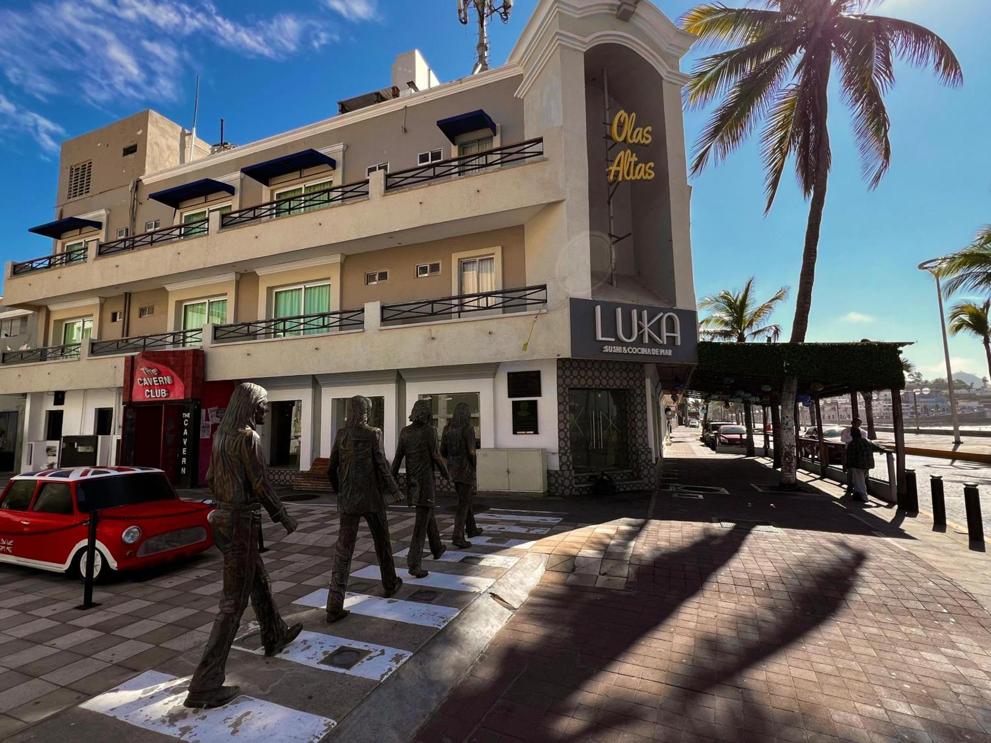 מזטלן Hotel La Siesta Malecon מראה חיצוני תמונה