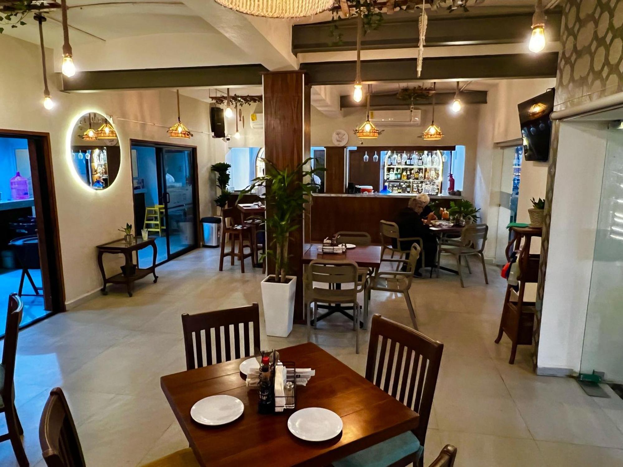 מזטלן Hotel La Siesta Malecon מראה חיצוני תמונה